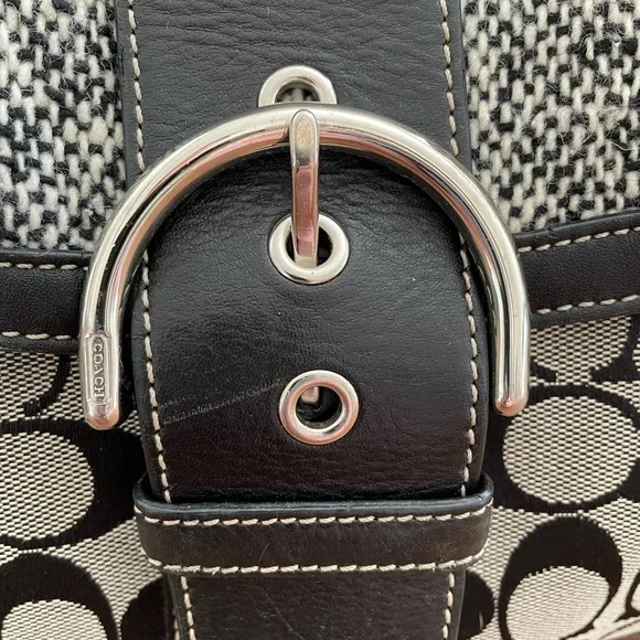 Coach EUC πHost Pick x2π flap shoulder bag- Signature grey, black with silver - Picture 3 of 14